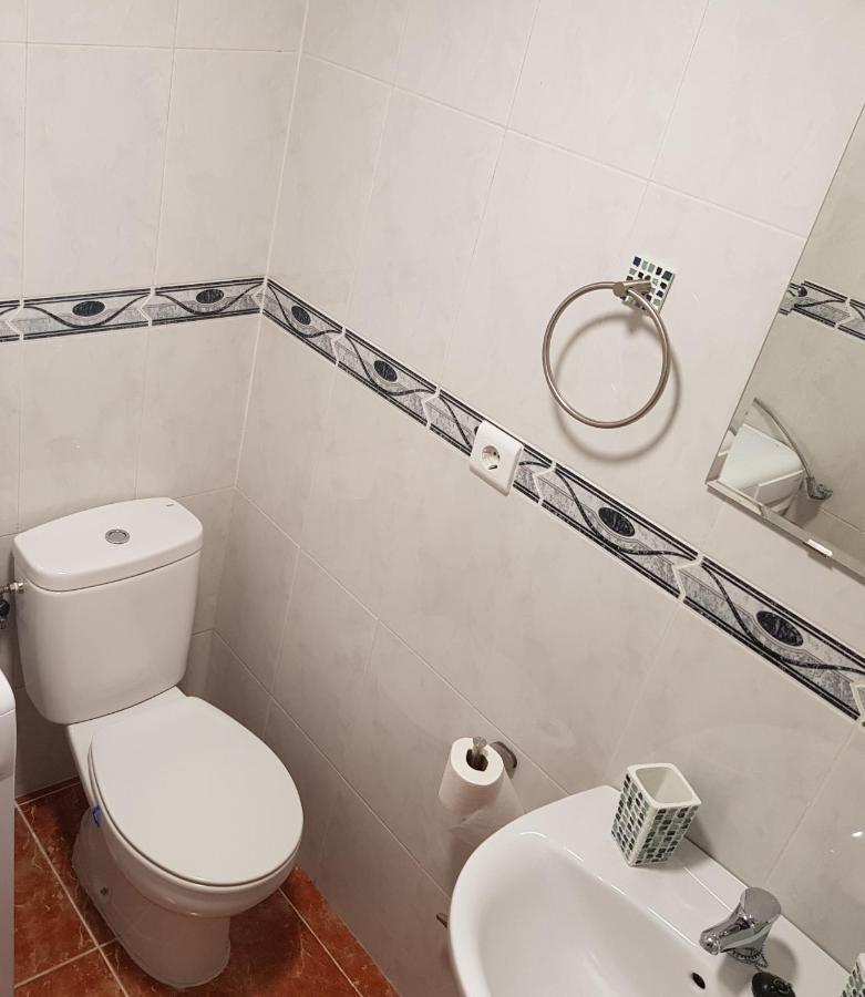 Ferienwohnung Acogedor Estudio En El Centro Torremolinos Exterior foto