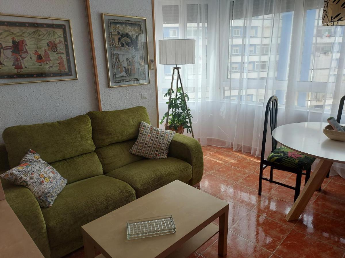 Ferienwohnung Acogedor Estudio En El Centro Torremolinos Exterior foto