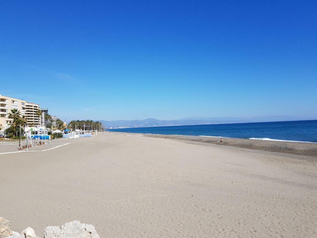 Ferienwohnung Acogedor Estudio En El Centro Torremolinos Exterior foto
