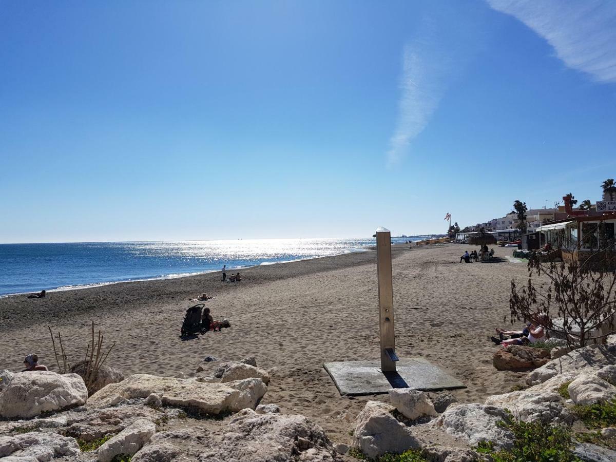 Ferienwohnung Acogedor Estudio En El Centro Torremolinos Exterior foto